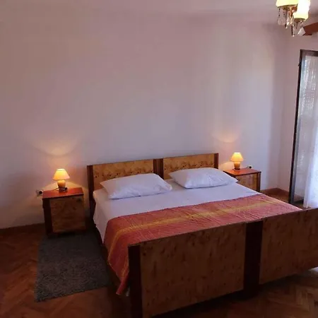 Guest house Tonica *