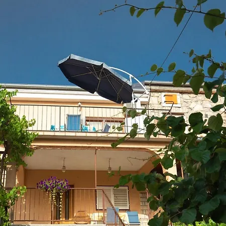 Tonica Guest house